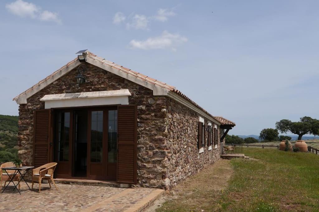 Finca La Alcolehuela En Parque Natural De Despenaperros Santa Elena Kültér fotó