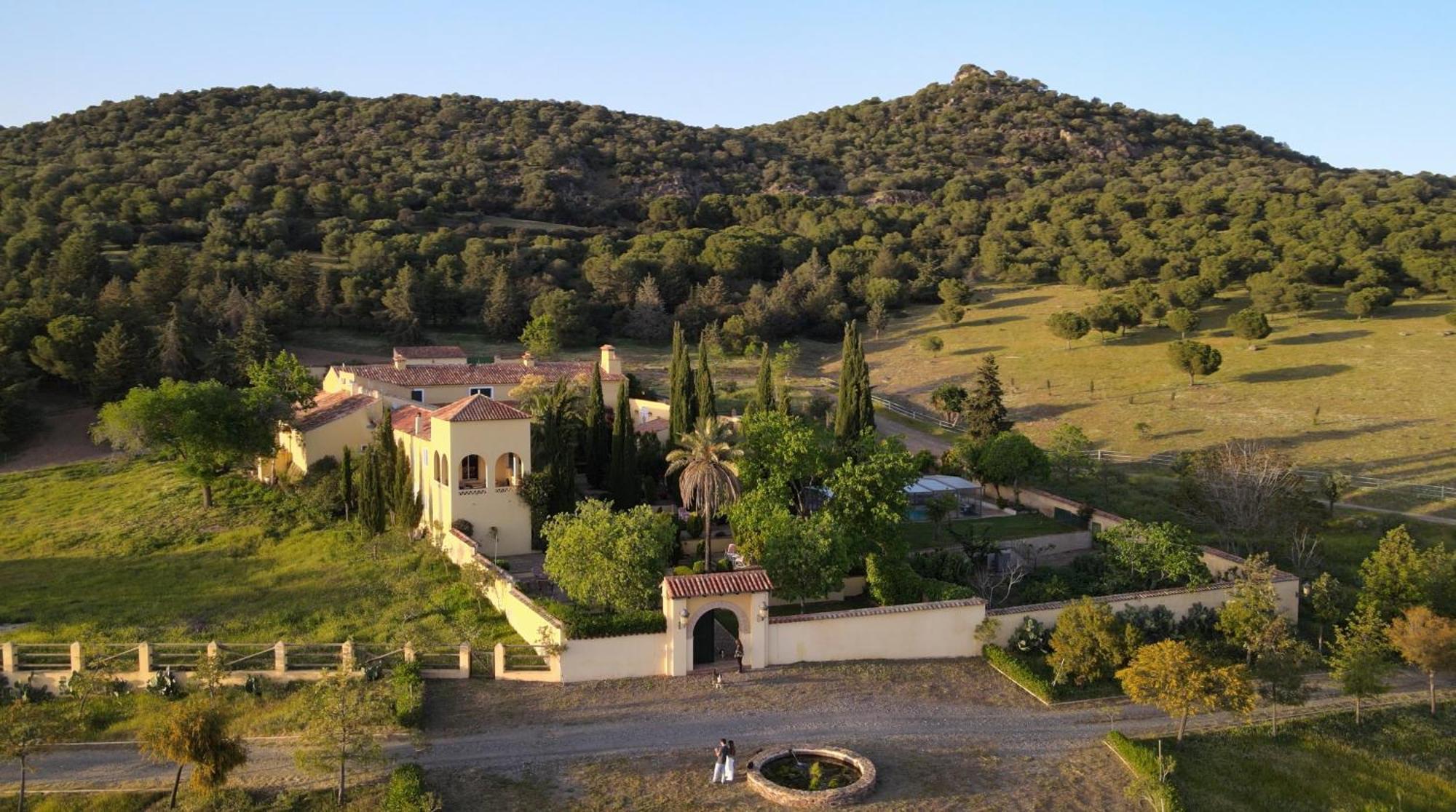 Finca La Alcolehuela En Parque Natural De Despenaperros Santa Elena Kültér fotó